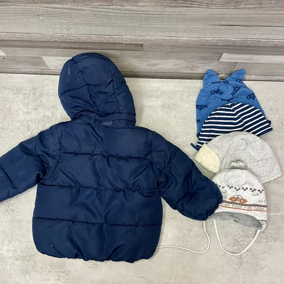 H&M sötétkék kisfiú kabát 4 db sapkával szett 74-es