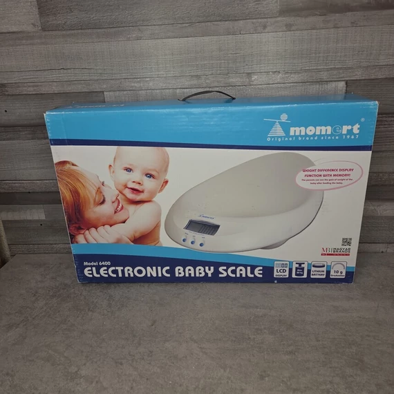 Momert 6400 digitális babamérleg saját dobozában