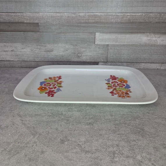 Colditz bogyómintás német porcelán tálaló készlet