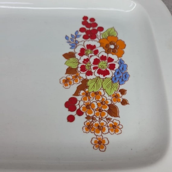 Colditz bogyómintás német porcelán tálaló készlet