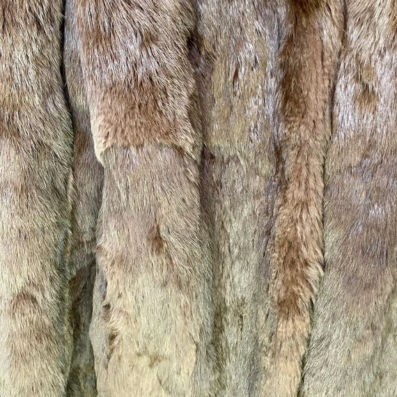 Kék szőrme szőrmefeldolgozó gyár: Eredeti puha szőrmebunda 40