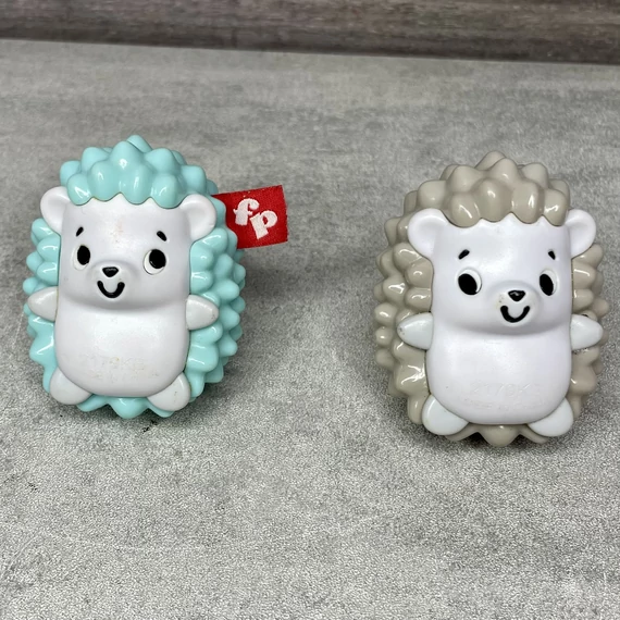 Fisher Price műanyag süni csörgő játék szett