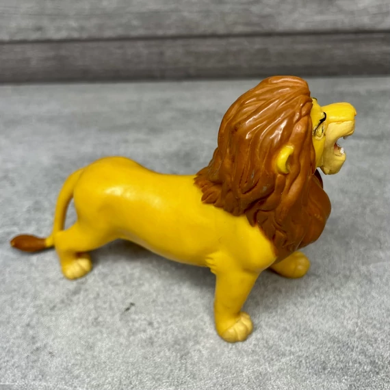Disney Bully: Az Oroszlánkirály: Simba játék figura