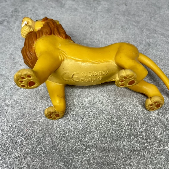 Disney Bully: Az Oroszlánkirály: Simba játék figura