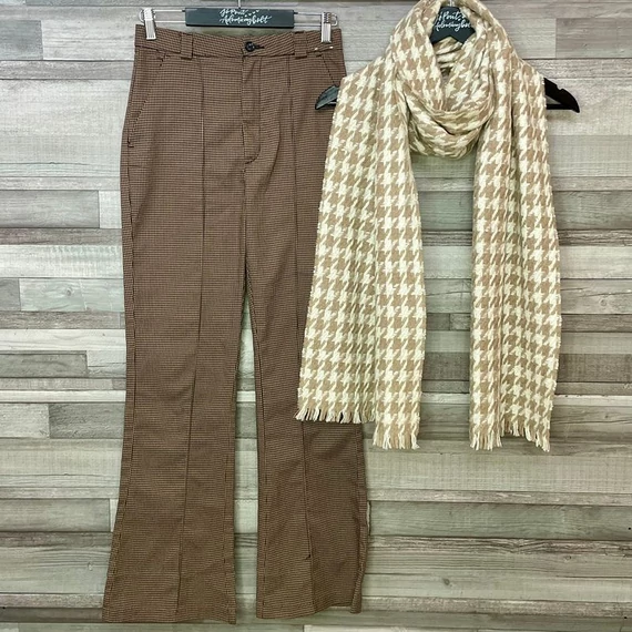 H&M kockás barna nadrág 164, GANT bézs nagy sál szett