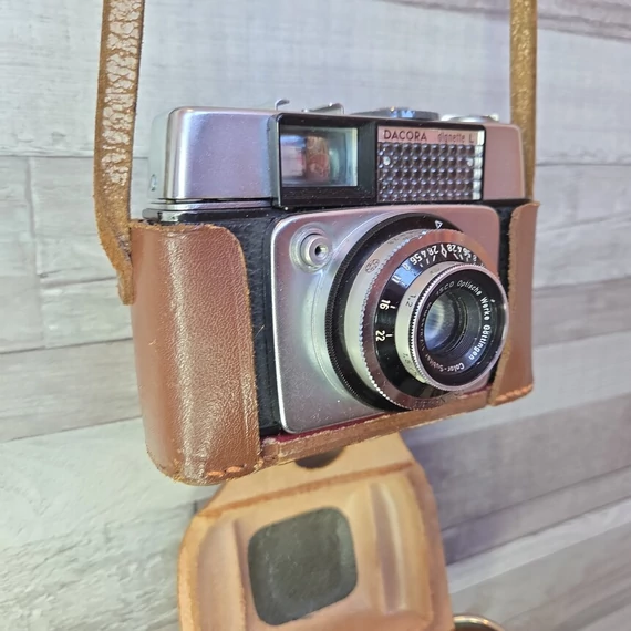Dacora retro fényképezőgép