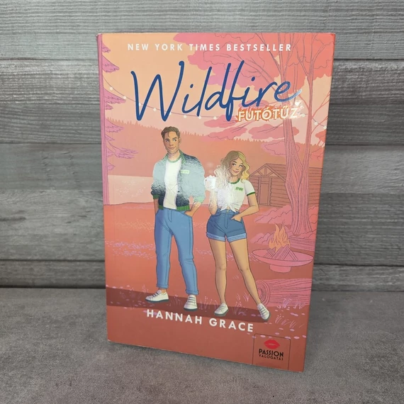 Hannah Grace: Wildfire - Futótűz, könyv
