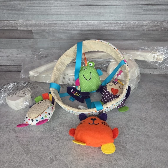 Mamas&Papas zenélő kiságy forgó saját dobozában