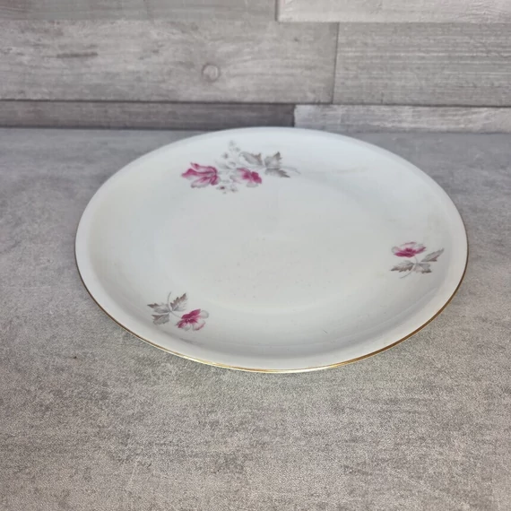 Alföldi porcelán aranyozott szélű teljes étkészlet, 22 db