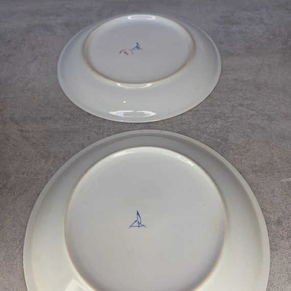 Alföldi porcelán aranyozott szélű teljes étkészlet, 22 db