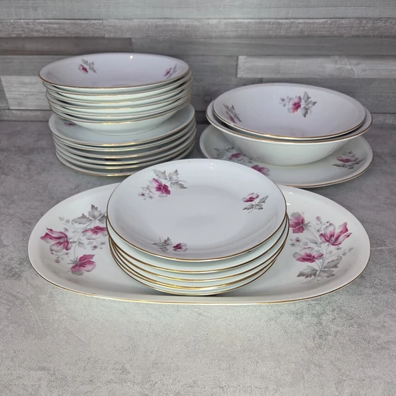 Alföldi porcelán aranyozott szélű teljes étkészlet, 22 db