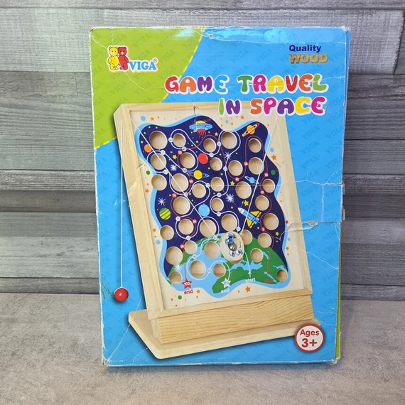 Fa ügyességi űrutazásos golyóvezető játék