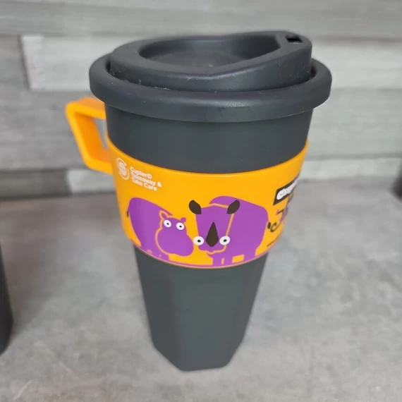 Cupler műanyag elviteles pohár többféle mintával