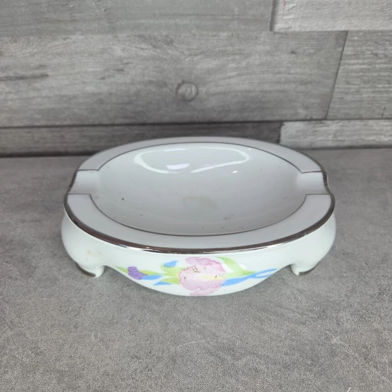 Karolina lengyel porcelán hamutartó