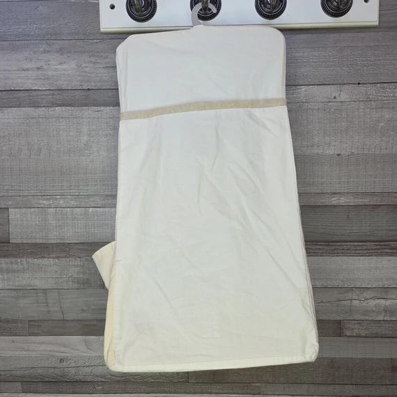 Disney vajszínű Micimackós ovis zsák