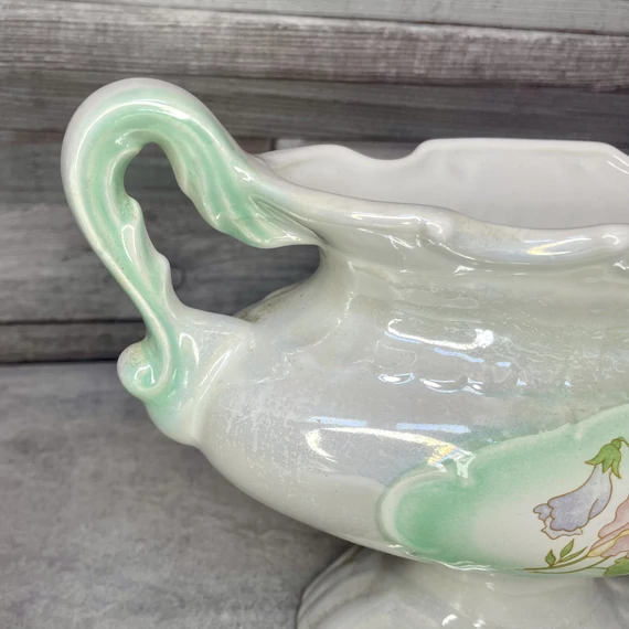 Antik porcelán kínáló tál virágmintával