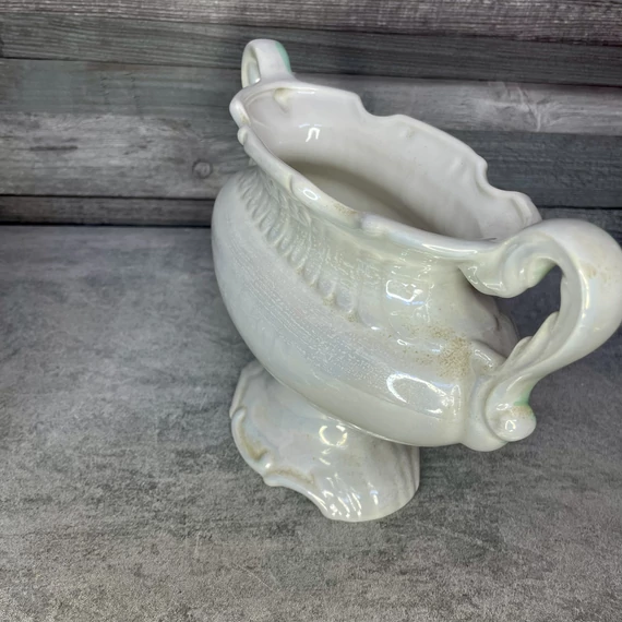 Antik porcelán kínáló tál virágmintával