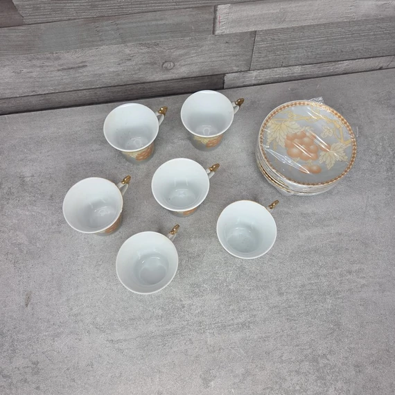 AML német Royal porcelán jellegű kávéskészlet szőlő mintával díszdobozban