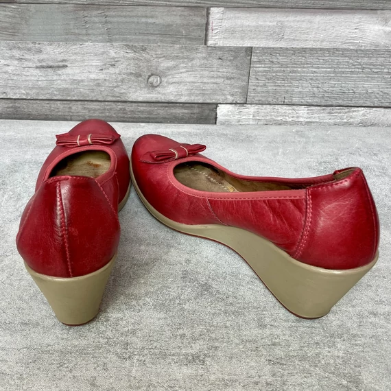 Lasocki piros bőr magastalpú balerina cipő 38