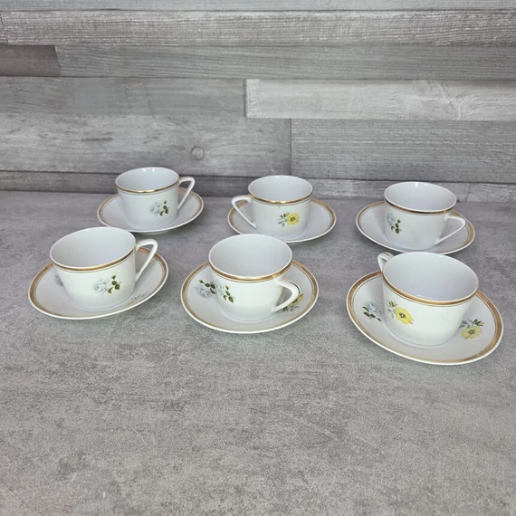 Hollóházi porcelán virágmintás kávéskészlet