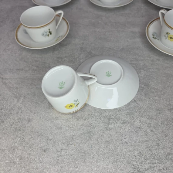 Hollóházi porcelán virágmintás kávéskészlet