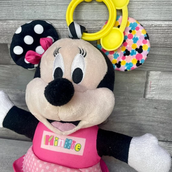 Disney Minnie Mouse sípoló babajáték plüss