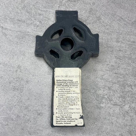 Wild Goose Studio: Gallen Priory műgyanta kereszt