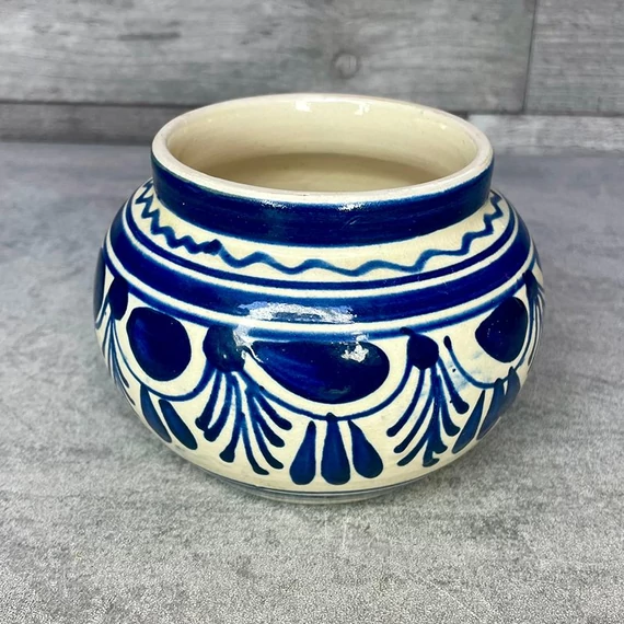 Kék-fehér népies kerámia váza