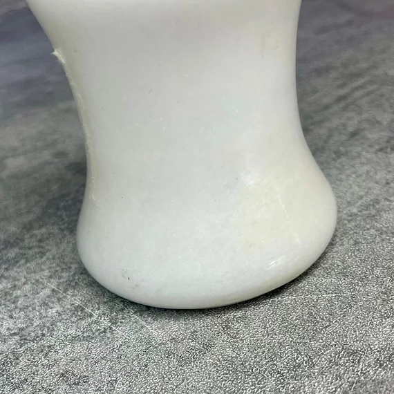 Fehér-arany márvány gyertyatartó