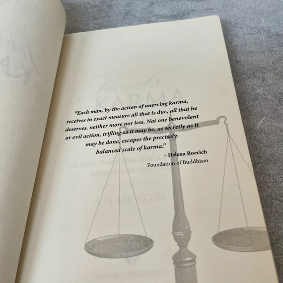 Vee Jay Attri: Secrets of Karma angol nyelvű könyv