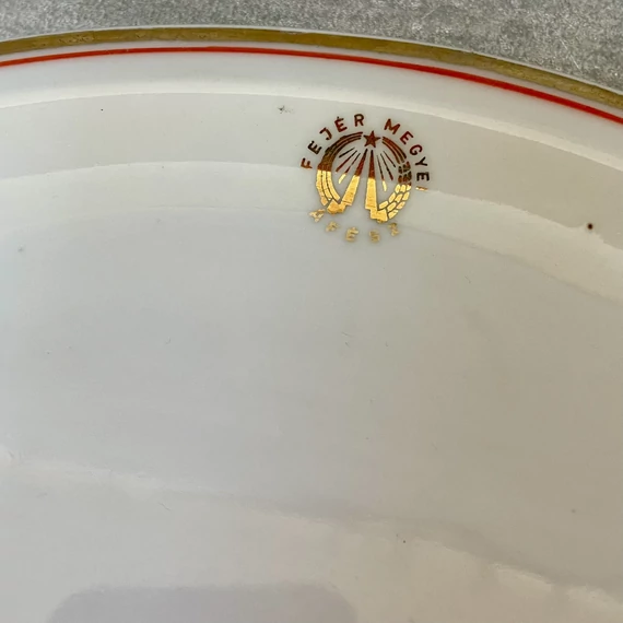 Zsolnay Pécs ÁFÉSZ aranyozott szélű kerek porcelán kínáló tál