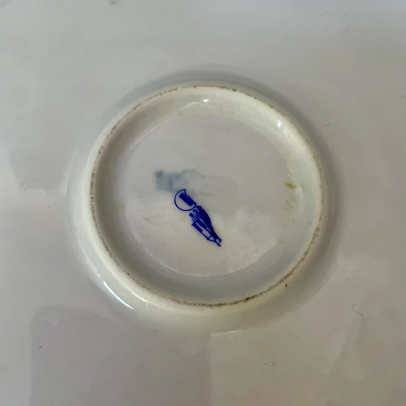 Zsolnay Pécs ÁFÉSZ aranyozott szélű kerek porcelán kínáló tál