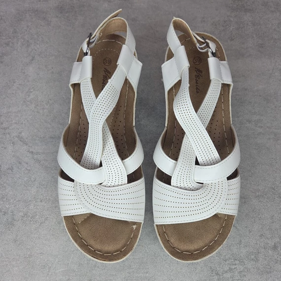 Bosido magastalpú fehér női szandál, 39