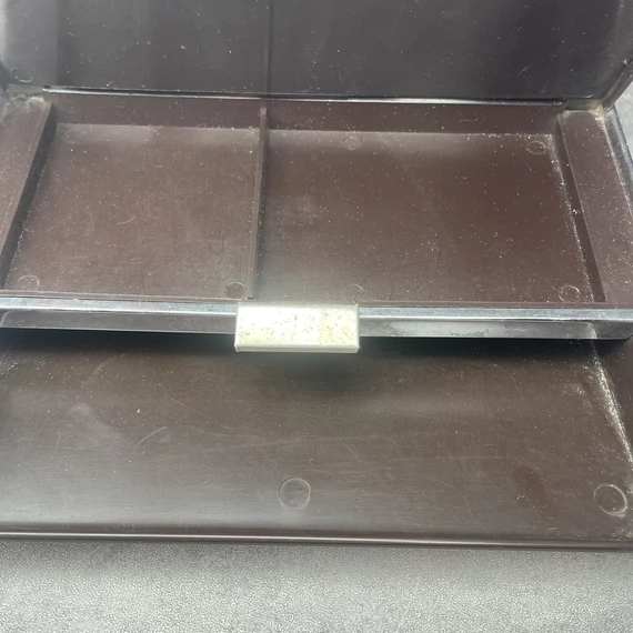 Executive vintage asztali rádió, írószer és névjegykártya tartó