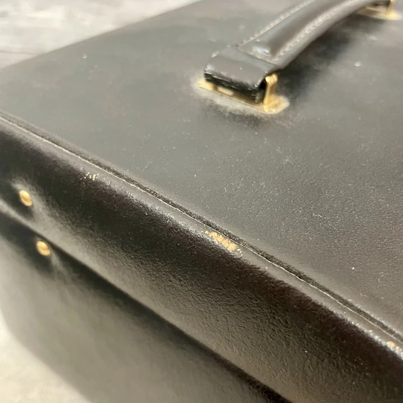 Vintage fekete műbőr bársonypárnás fiókos tükrös ékszertartó doboz