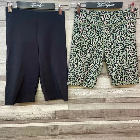 Oysho fekete alakformáló sport rövidnadrág, Crivit párducmintás sport rövidnadrág szett XS