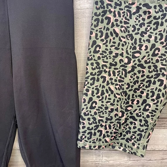 Oysho fekete alakformáló sport rövidnadrág, Crivit párducmintás sport rövidnadrág szett XS