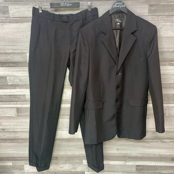 T.E. Divat fekete férfi öltöny szett 48