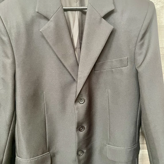 T.E. Divat fekete férfi öltöny szett 48