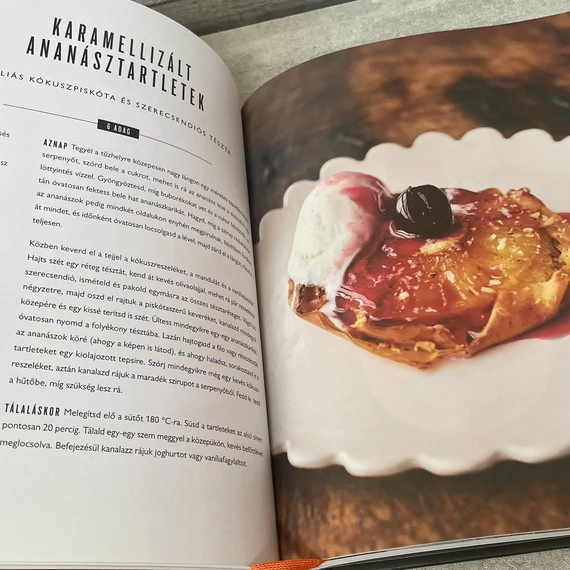 Jamie Oliver: Együtt, feledhetetlen könnyed étkezések, könyv