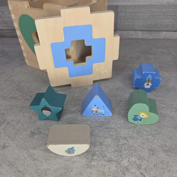 Lupilu fa formabedobó kocka babáknak