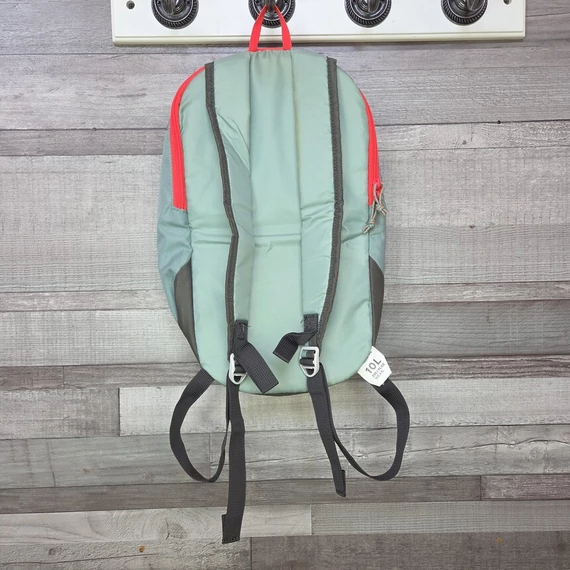 Decathlon Quechua 10 literes zöld túrahátizsák