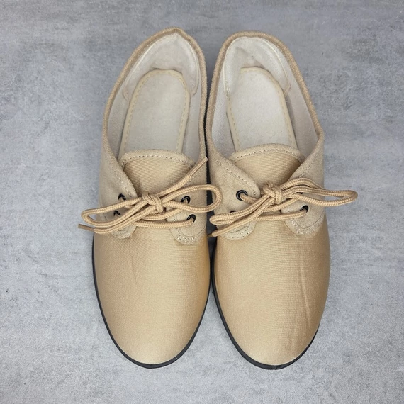 Világosbarna puha anyagú fűzős női félcipő, 39