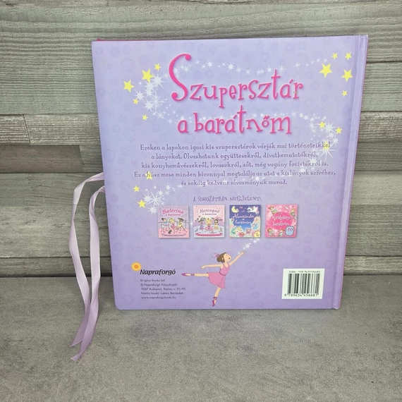 Szupersztár ​a barátnőm, könyv