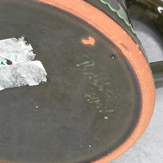 Kerámia korsó zöld mintával, Kecskemét címerével