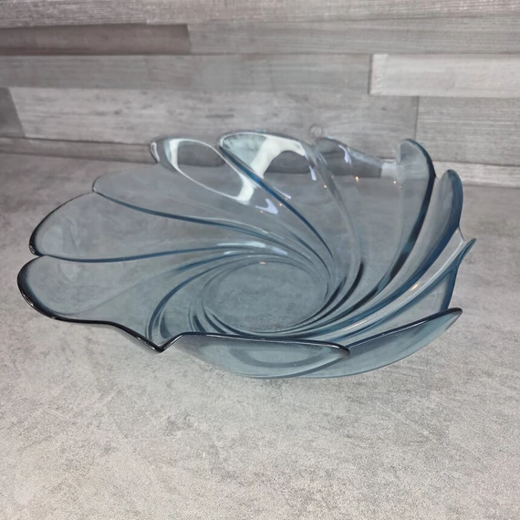 Vintage francia Arcoroc kék üveg örvénytál