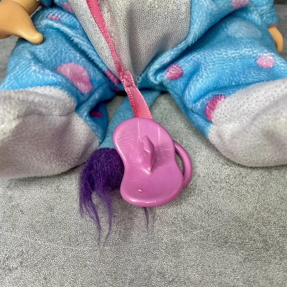 Cry Babies Fantasy Tina interaktív baba, gyerekjáték