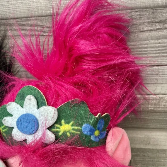 Trollok világa: Ágas, Pipacs játék plüss figura szett