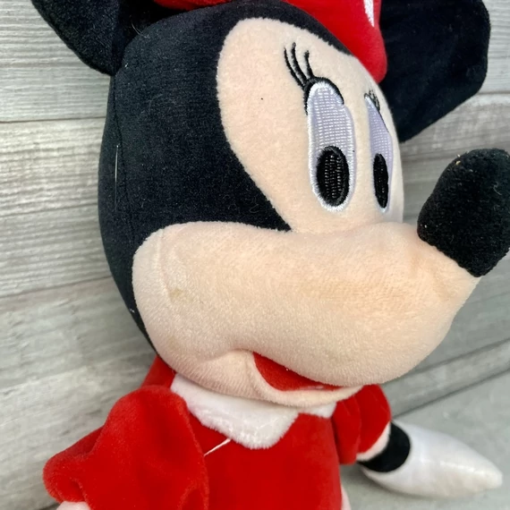 Disney Minnie Mouse piros ruhás plüss egér játék
