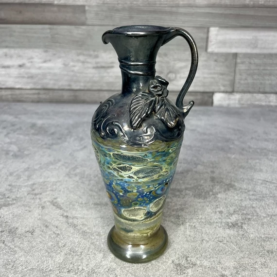 Festett vékony üveg dísz kancsó